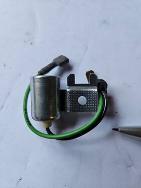 241710-3 Bosch/ Volvo Penta 241710 Genuine / Condenser Capacitor Nos Oem Vpb12