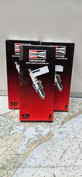 Rv92yc Champion 930 Spark Plug Lot Of 24