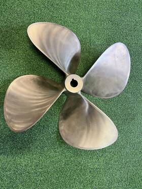 351044 Dynaquad 22x22 Rh 4 Blade Bronze Propellor