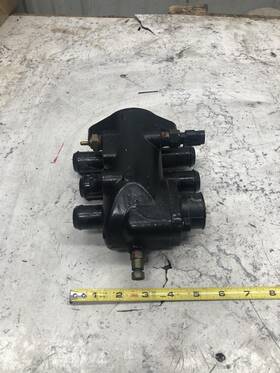 864398 Gm 08 Mercury Mercruiser 4.3 Mpi 262 V6 Marine Boat Engine Thermostat Housing