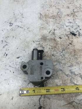 B535p Indmar Raptor 6.2 L 440 V8 Ford Marine Engine Left Cam Timing Chain Tensioner