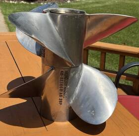 48-823668 Mercury 48-823667/48-823668 Marine Bravo 3 Boat Props Propellers 48-823667 A6 26p With Dings