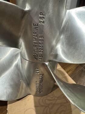48-823668 Mercury 48-823887 Marine Bravo 3 Three Boat Propeller Set 48-823667 26p