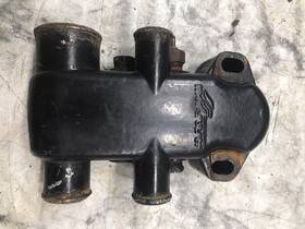 861006-c Mercury 00 Mercruiser 7.4 L 454 V8 Gm Marine Engine Thermostat Housing