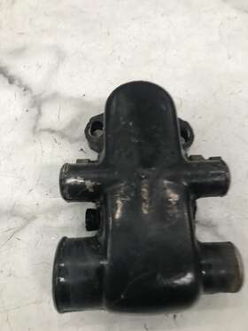 806235c Mercury Marine 96 Mercruiser 7.4 L Mpi 454 V8 330 Boat Engine Thermostat Housing