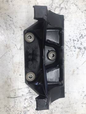 98618 Mercury Marine Mercruiser 3.7 L 470 165 Hp 224 Engine Heat Exchanger Cooler Mount Bracket