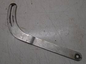 0310878 Omc Cg5 Alternator Brace Bracket Stringer Stern Drive V6 310878 0310878 Omc Cg5 Alternator Brace Bracket Stringer Stern Drive V6 310878