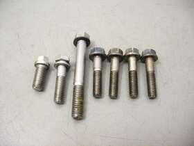 0331998 Omc Cobra Stringer 1984-90 4 Cyl Gearcase Lower Unit Upper Mounting Bolts