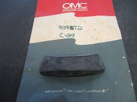 0909512 Omc Johnson Evinrude Pivot Cap Bumper Jo88