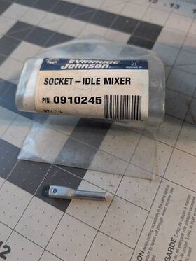 0910245 Omc Evinrude Johnson Oem 910245 Idle Mixer Socket Brp Nos