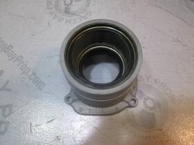 0981088 Omc Stringer Stern Drive Swivel Bearing Retainer And Bushing 909115