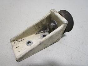 0381302 Omc 308478 0308478 381302 Engine Mounting Bracket And Rubber Mount Stringer 120hp