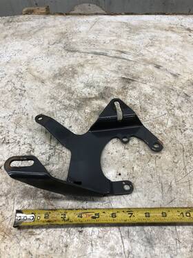 910841 Omc Cobra 4.3 L 262 V6 Gm Marine Boat Engine Power Steering Pump Mount Bracket