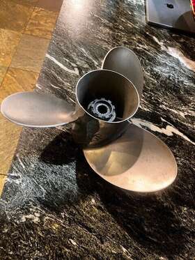 48-18278-17p Quicksilver Mercruiser Bravo 1 Outdrive Mirage Ss Propeller 17p