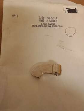 897873-6 Sierra 18-4239 Inch Lock Catch Replaces Volvo Penta Niop