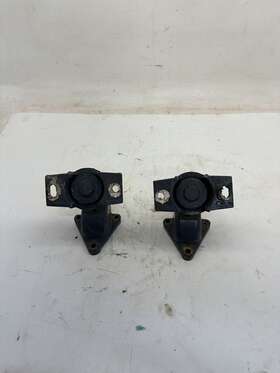 059816 Volvo Penta 4.3l V6 Motor Engine Mounts Pair #