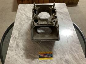 2117608 Volvo Penta 3840850 Marine Sterndrive Bell Housing Freshwater Used Part