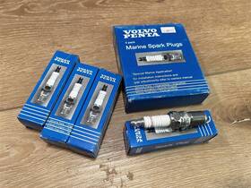 3851868-4 Volvo Penta Spark Plugs - 4 Pack