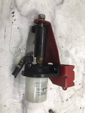 5858261 Volvo Penta 5.0 L 305 V8 Gm Vortec Marine Engine Fuel Pump Filter Mount Base 5858261 Volvo Penta 5.0 L 305 V8 Gm Vortec Marine Engine Fuel Pump Filter Mount Base