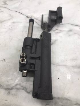 92612-003 Volvo Penta Omc Cobra Stern Out Drive Outdrive Power Steering Hydraulic Cylinder
