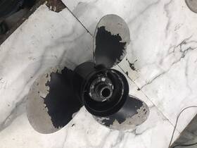 992003 Volvo Penta 04 Sx Out Drive Outdrive Michigan Wheel 15 X 17 Boat Prop Propeller
