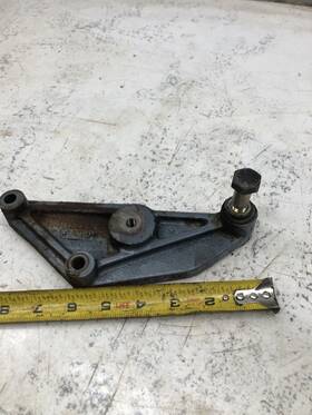 10141400 Yamaha Sterndrive 5.7 L 350 V8 Gm Marine Boat Engine Mount Bracket