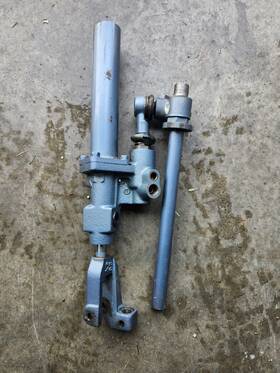 6t4-42401-01-8d Yamaha Used Oem Sterndrive Power Steering Cylinder Part #6t4-42401-01-8d